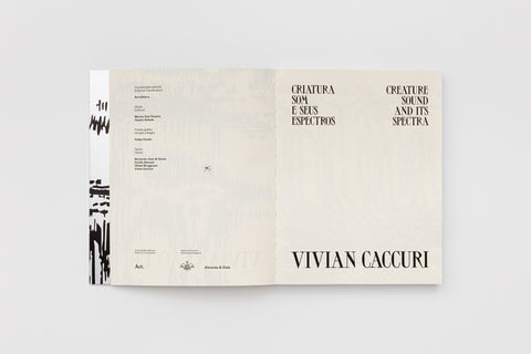Livro Vivian Caccuri – Criatura som e seus espectros em perspectiva, textos de Bernado José de Souza, Cecília Amaral, Olivier Berggruen e Vivian Caccuri